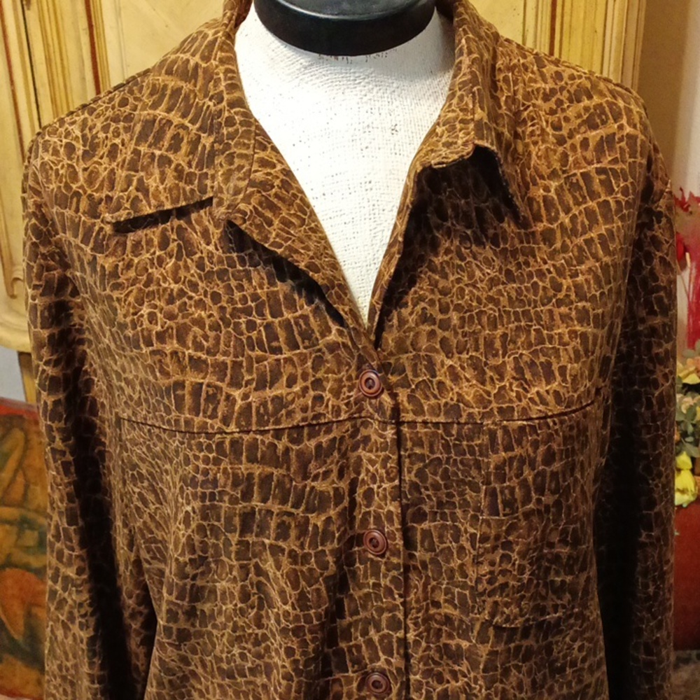 Women Blouse Animal print button up long sleeve SAG HARBOR Plus Sz 16